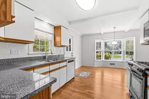 9 Duvall Ln, Gaithersburg, MD 20877 - Photo 14