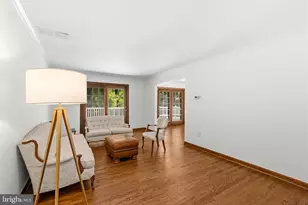 9 Duvall Ln, Gaithersburg, MD 20877 - Photo 22