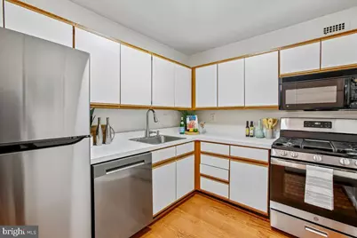 4977 Battery Lane #1-204, Bethesda, MD 20814 - Photo 10