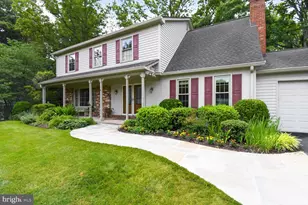 8216 Inverness Hollow Terrace, Potomac, MD 20854 - Photo 4
