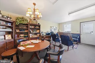 20800 Whites Ferry Rd, Poolesville, MD 20837 - Photo 30