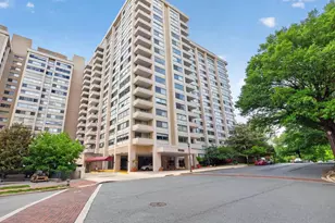 5500 Friendship Blvd, Chevy Chase, MD 20815 - Photo 2