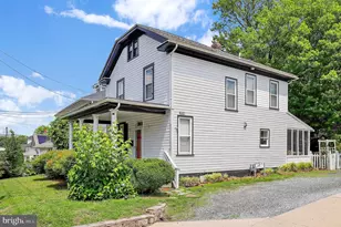 13 Cedar Ave, Gaithersburg, MD 20877 - Photo 4