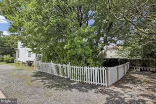 13 Cedar Ave, Gaithersburg, MD 20877 - Photo 22