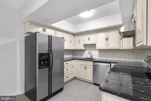 12539 Coral Grove Pl, Germantown, MD 20874 - Photo 10