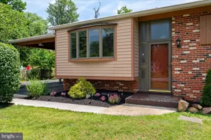 15617 Allnutt Ln, Burtonsville, MD 20866 - Photo 6