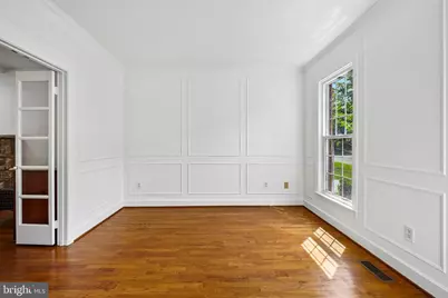 9705 Holloway Hill, Potomac, MD 20854 - Photo 6