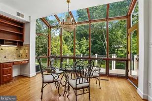 9705 Holloway Hill, Potomac, MD 20854 - Photo 10