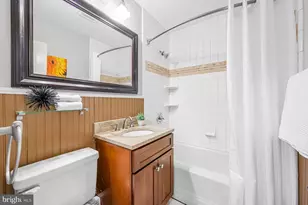 6202 W Halbert Rd, Bethesda, MD 20817 - Photo 12