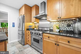 6202 W Halbert Rd, Bethesda, MD 20817 - Photo 6