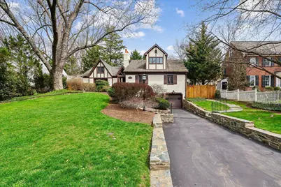 5735 Bradley Boulevard, Bethesda, MD 20814 - Photo 2