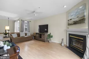 10345 Royal Woods Ct, Montgomery Village, MD 20886 - Photo 8