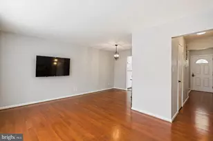 36 Prairie Rose Ct, Gaithersburg, MD 20878 - Photo 4