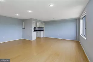 10201 Grosvenor Pl, North Bethesda, MD 20852 - Photo 12