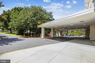 10201 Grosvenor Pl, North Bethesda, MD 20852 - Photo 36