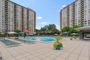 5225 Pooks Hill Rd, Bethesda, MD 20814 - Photo 1