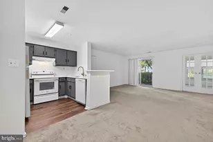 18503 Boysenberry Dr, Gaithersburg, MD 20879 - Photo 2
