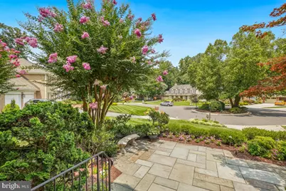 10904 Roundtable Court, Rockville, MD 20852 - Photo 6