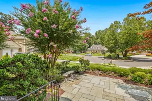 10904 Roundtable Ct, Rockville, MD 20852 - Photo 6