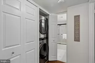10101 Grosvenor Pl, Rockville, MD 20852 - Photo 20