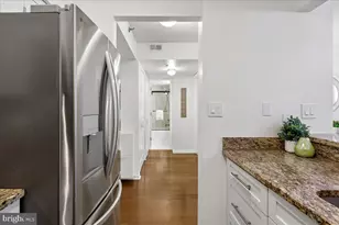10101 Grosvenor Pl, Rockville, MD 20852 - Photo 6