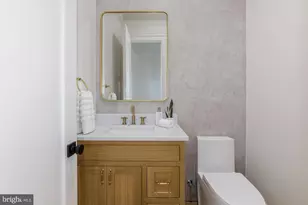 6301 Phyllis Ln, Bethesda, MD 20817 - Photo 20