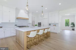 6301 Phyllis Ln, Bethesda, MD 20817 - Photo 10