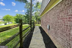 10400 Capehart Ct, Gaithersburg, MD 20886 - Photo 30