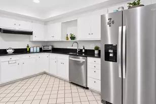 4974 Sentinel Dr, Bethesda, MD 20816 - Photo 8