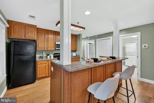 9743 Winery Ct, Gaithersburg, MD 20879 - Photo 10