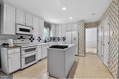 7317 Olive Tree Court, Gaithersburg, MD 20879 - Photo 4