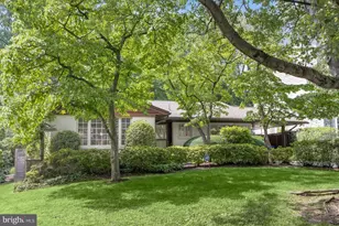 5512 Uppingham St, Chevy Chase, MD 20815 - Photo 4