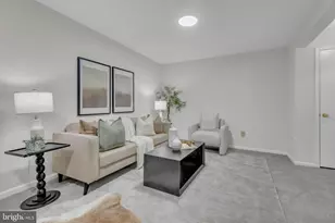 5702 Brewer House Cir, Rockville, MD 20852 - Photo 8