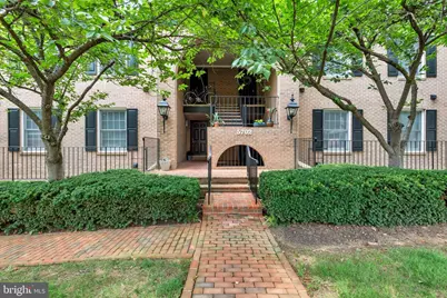 5702 Brewer House Circle #T-2-12, Rockville, MD 20852 - Photo 2