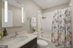 1320 Fenwick Ln, Silver Spring, MD 20910 - Photo 18