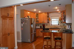 2 Lopa Ct, North Potomac, MD 20878 - Photo 2