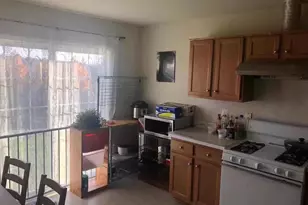 18621 Woodgate Pl, Olney, MD 20832 - Photo 2
