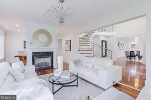 9715 Singleton Dr, Bethesda, MD 20817 - Photo 4