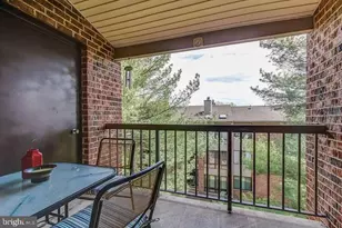 13124 Wonderland Way, Germantown, MD 20874 - Photo 2