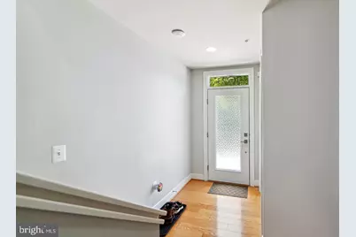 16223 Decker, Derwood, MD 20855 - Photo 2