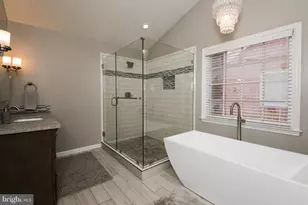 5920 Maplewood Park Pl, Bethesda, MD 20814 - Photo 34