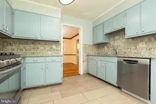 11506 Karen Dr, Rockville, MD 20854 - Photo 10