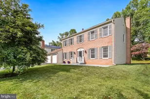 28 Redding Ridge Dr, N Potomac, MD 20878 - Photo 2
