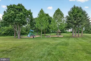 9915 Ridgeline Dr, Gaithersburg, MD 20886 - Photo 30