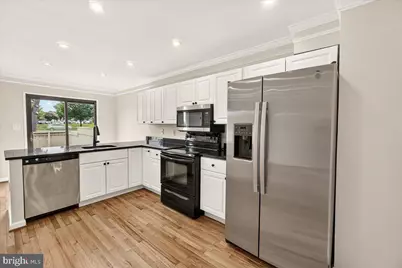 9915 Ridgeline Drive, Gaithersburg, MD 20886 - Photo 12