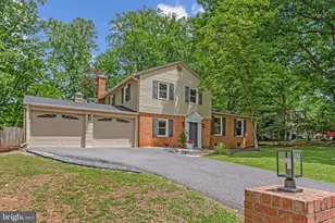 11117 Whisperwood Ln, North Bethesda, MD 20852 - Photo 2