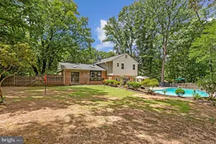 11117 Whisperwood Ln, North Bethesda, MD 20852 - Photo 4