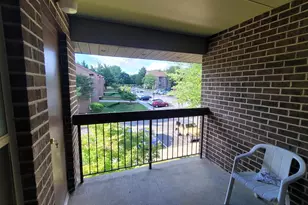 7908 Pearlbush Dr, Gaithersburg, MD 20879 - Photo 8