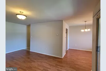 7908 Pearlbush Drive #301, Gaithersburg, MD 20879 - Photo 4