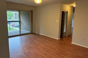 7908 Pearlbush Dr, Gaithersburg, MD 20879 - Photo 2